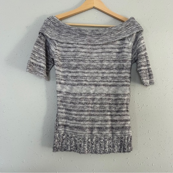 🦋 Maurices Purple Cream Off the Shoulder Scoop Neck Short Sleeve Sweater Casual - Picture 4 of 6